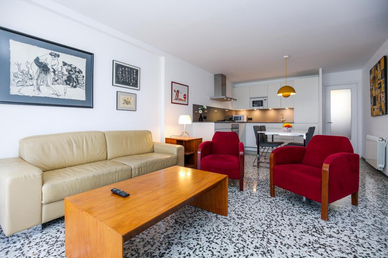 Antares Planet Costa Dorada Apartment Кембрилс Екстериор снимка