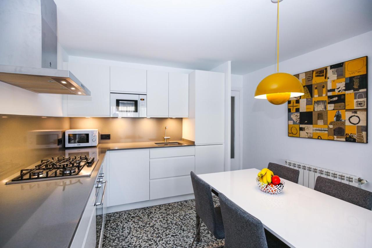 Antares Planet Costa Dorada Apartment Кембрилс Екстериор снимка