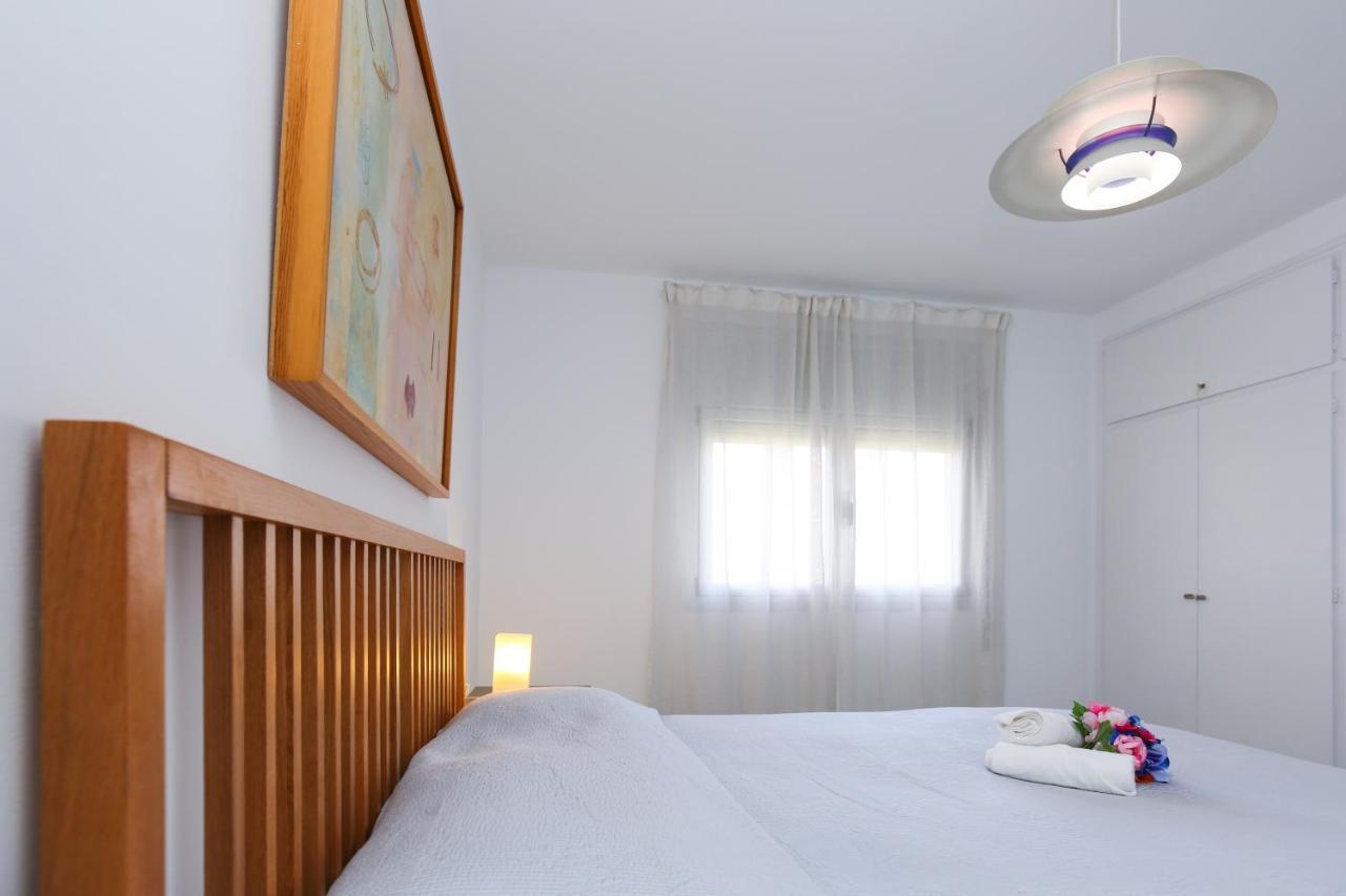 Antares Planet Costa Dorada Apartment Кембрилс Екстериор снимка
