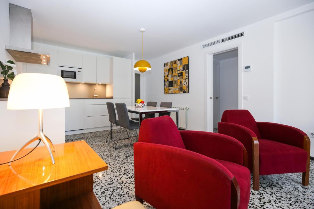 Antares Planet Costa Dorada Apartment Кембрилс Екстериор снимка